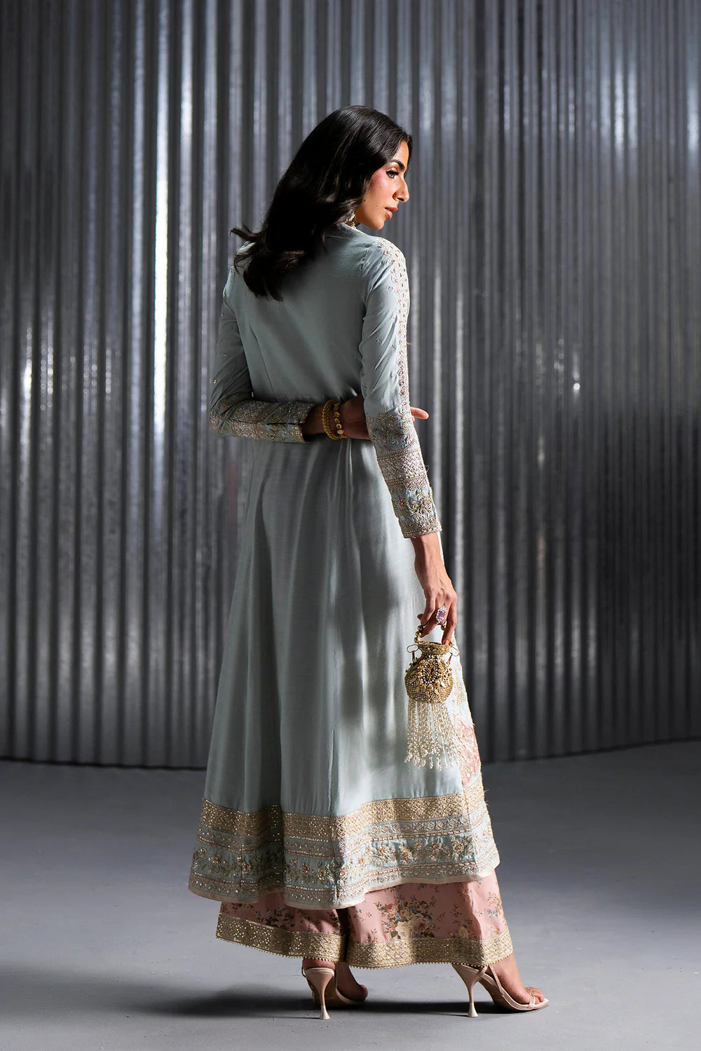 EMBROIDERED SUIT