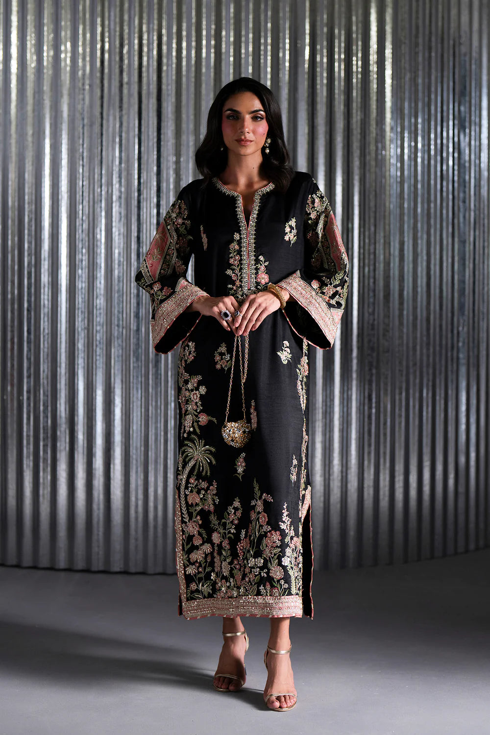 EMBROIDERED KAFTAN