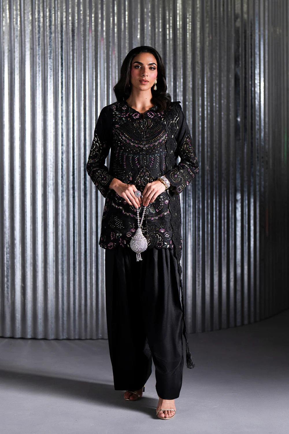 EMBROIDERED SUIT