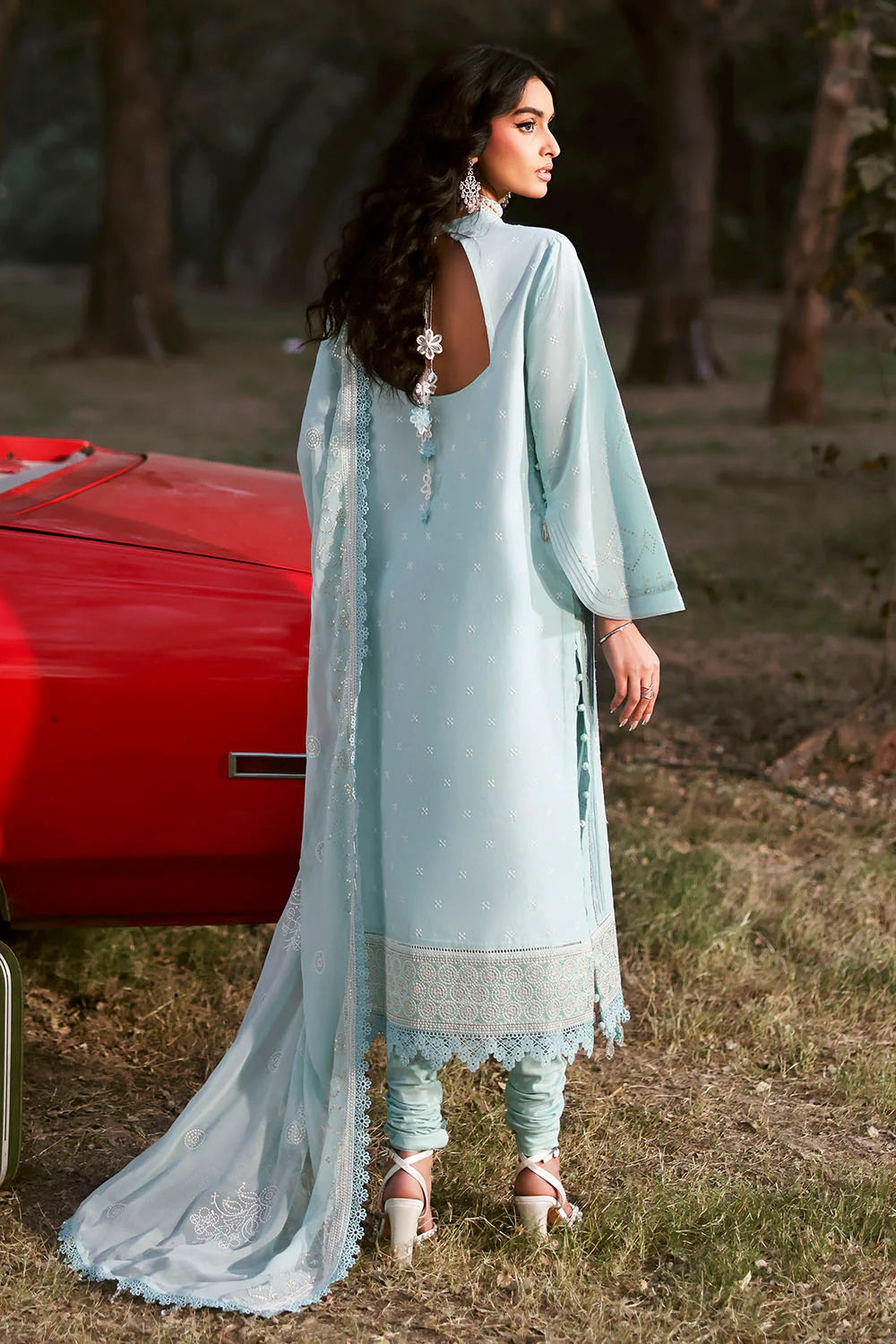 3 Piece Embroidered Lawn Suit With Embroidered Chiffon Dupatta KD-62001