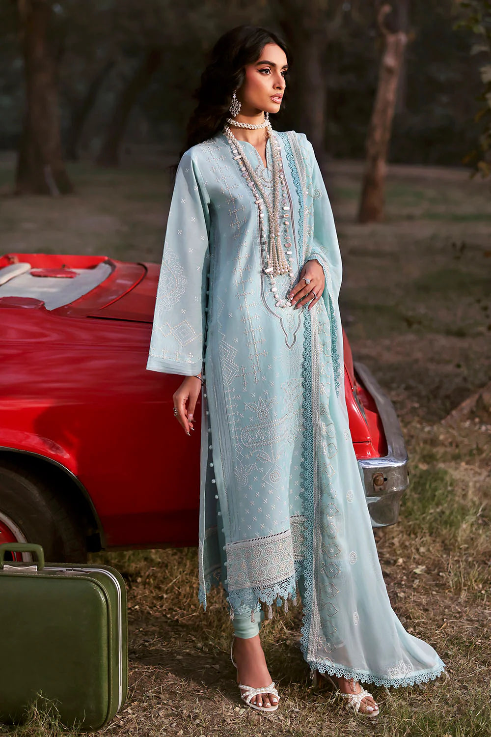 3 Piece Embroidered Lawn Suit With Embroidered Chiffon Dupatta KD-62001