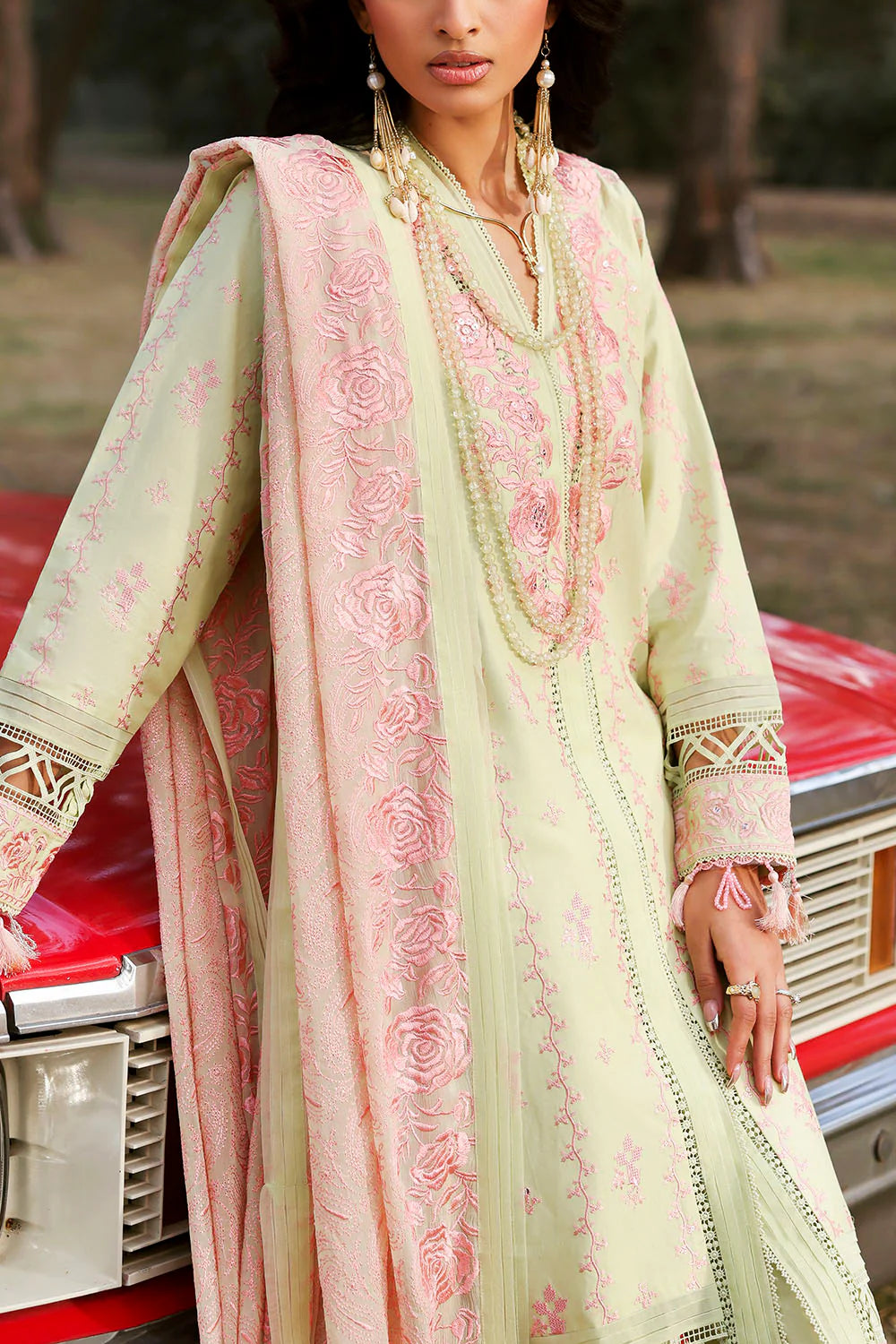 3 Piece Embroidered Lawn Suit With Embroidered Chiffon Dupatta PM-62016