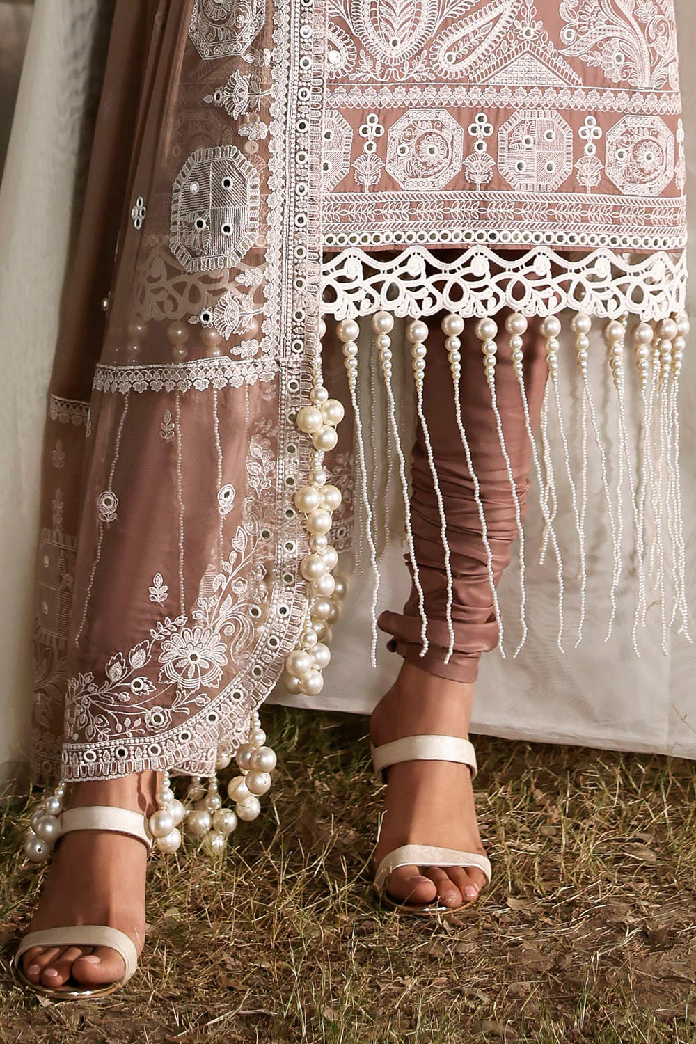 3 Piece Sequins Embroidered Lawn Suit With Chiffon Dupatta PM-62021