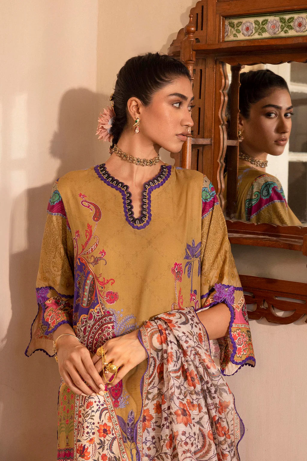 Unstitched 3 Piece Lawn Suit
