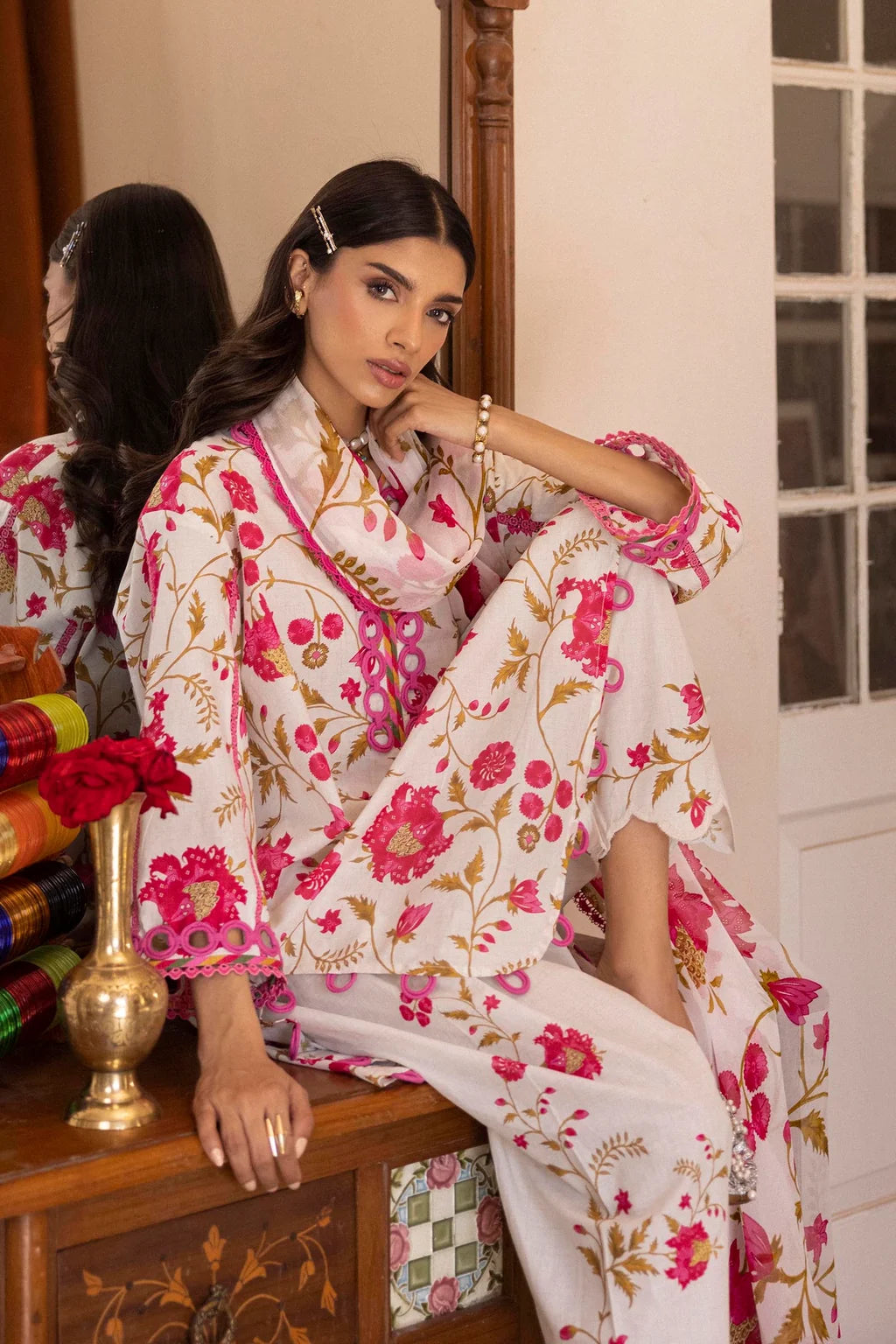 Unstitched 3 Piece Lawn Suit