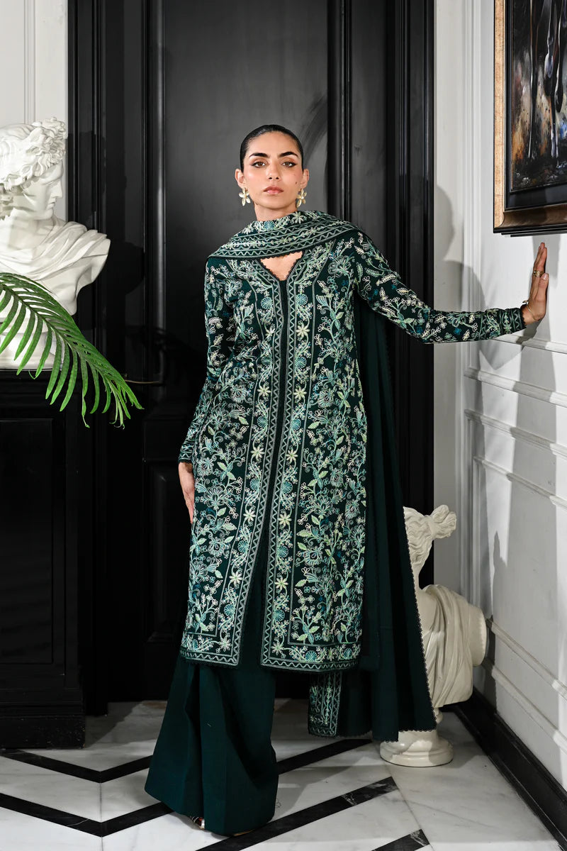 EMERALD GREEN LUXURY AARI EMBROIDERED KARANDI SET (NEL-25636)
