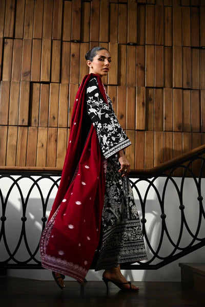 BLACK LUXURY EMBROIDERED KARANDI SET - SOLD OUT