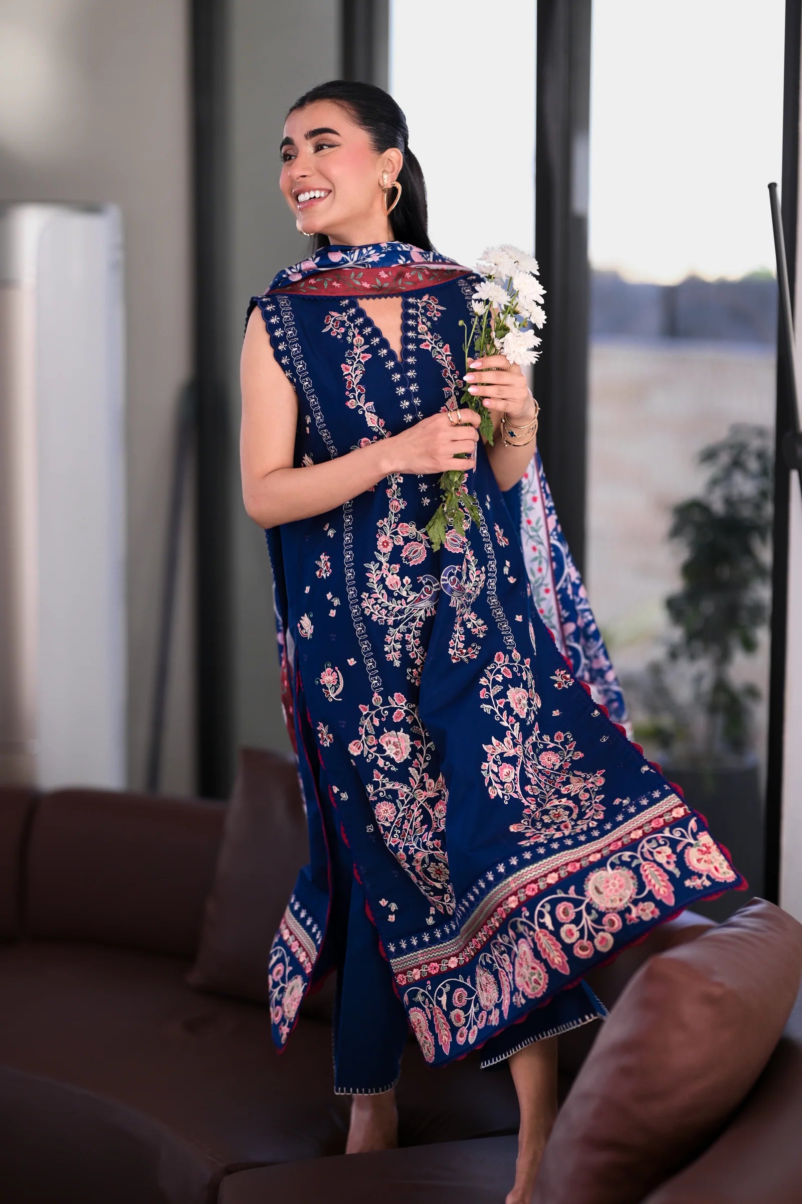 MIDNIGHT SAPPHIRE LUXURY EMBROIDERED LAWN SET(NEL-26605) LUXURY LAWN X EID 2026