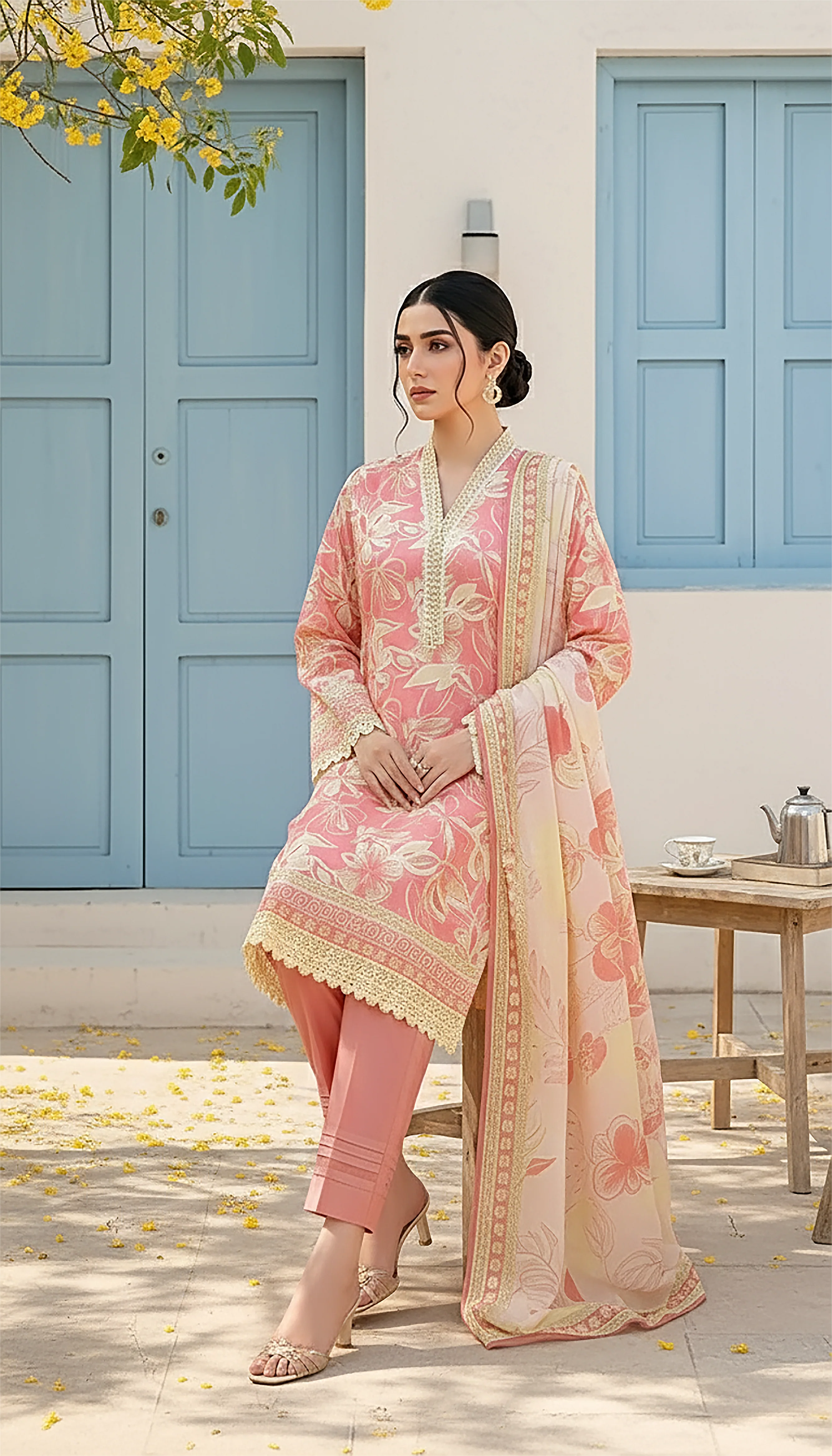 03 PIECE UNSTITCHED PRINTED LAWN