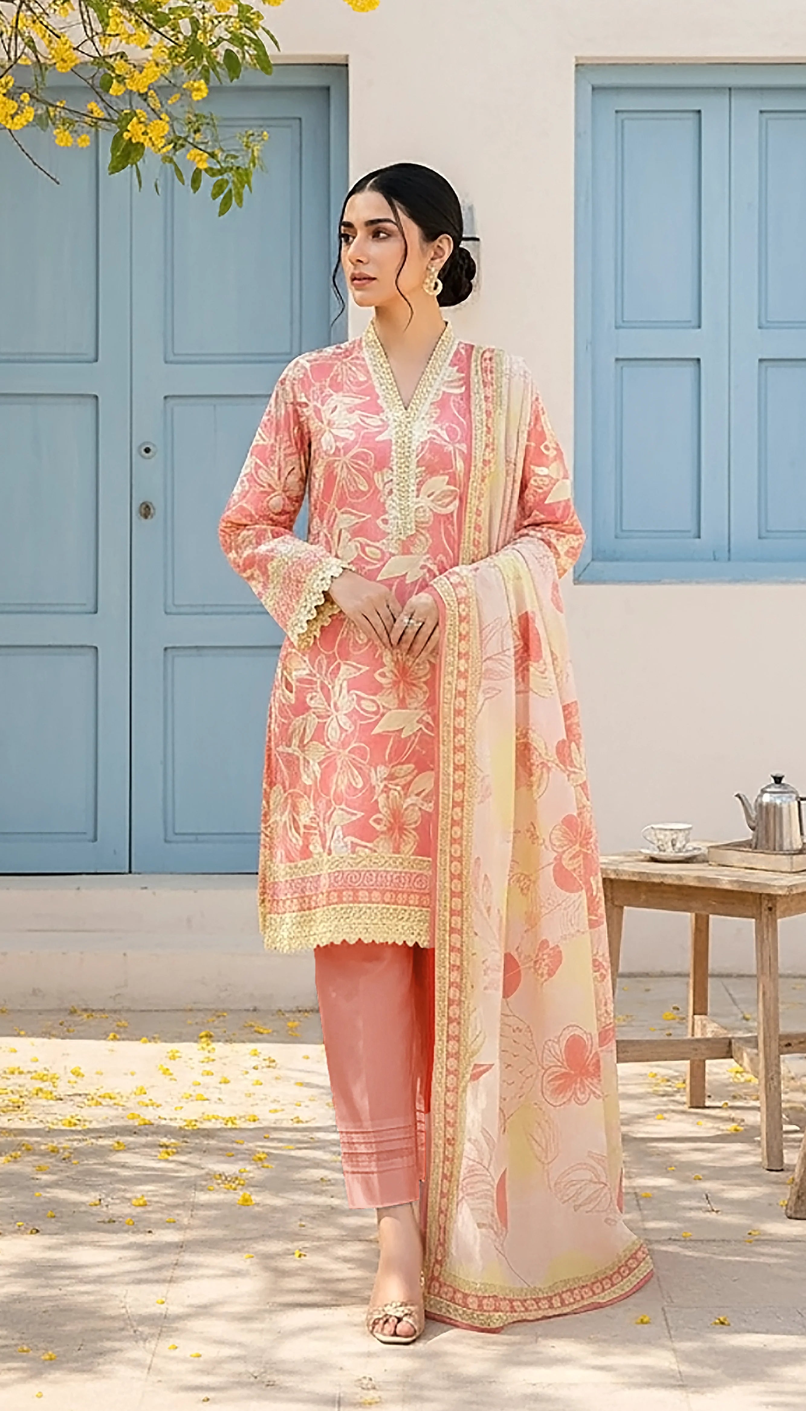 03 PIECE UNSTITCHED PRINTED LAWN