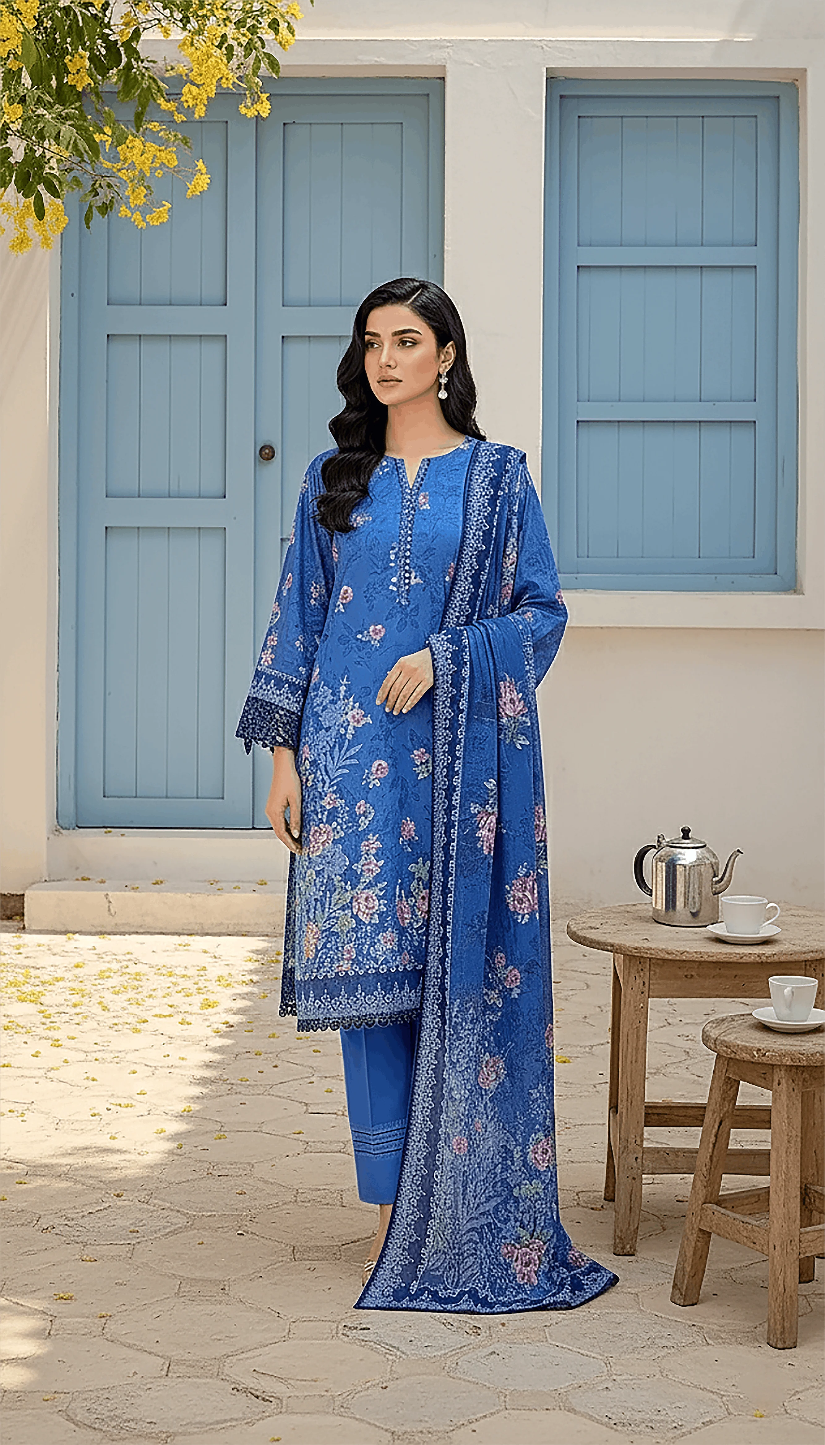 03 PIECE UNSTITCHED PRINTED LAWN