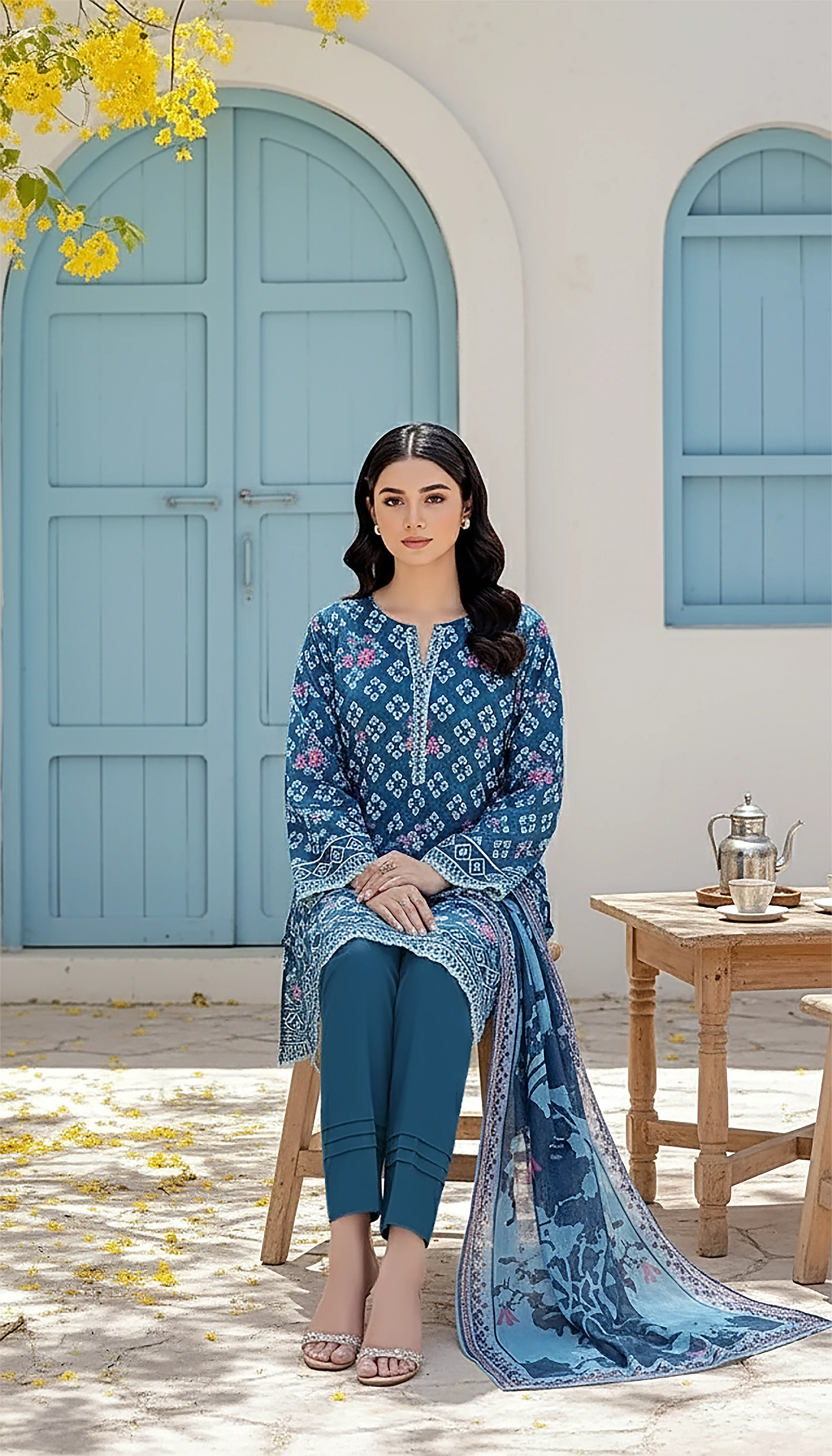 03 PIECE UNSTITCHED PRINTED LAWN