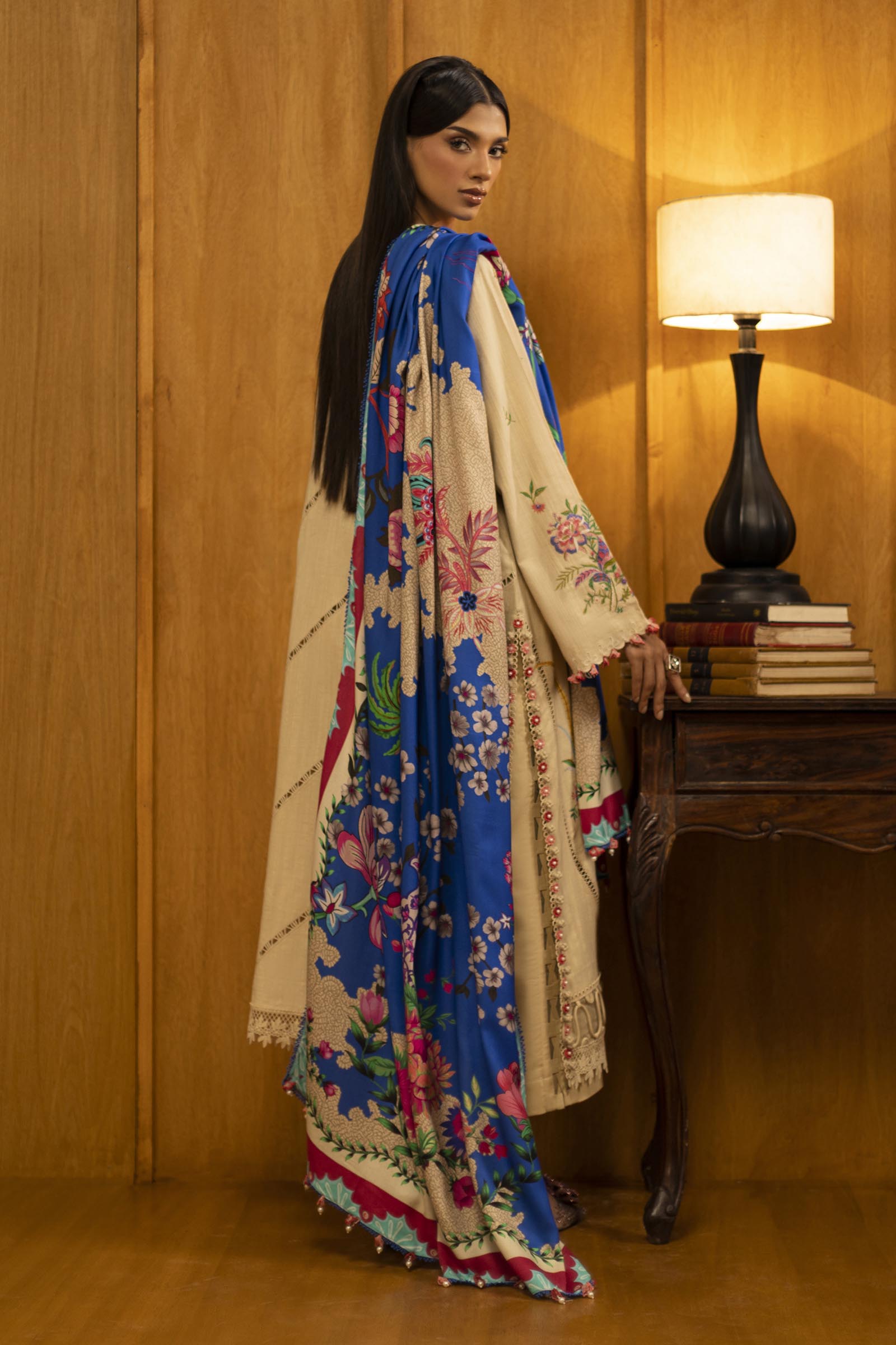 Unstitched Linen Muzlin 3 Piece Suit