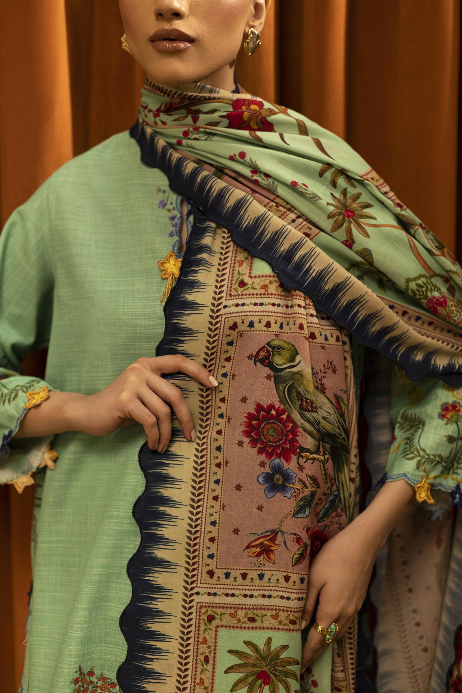 Unstitched Linen Muzlin 3 Piece Suit