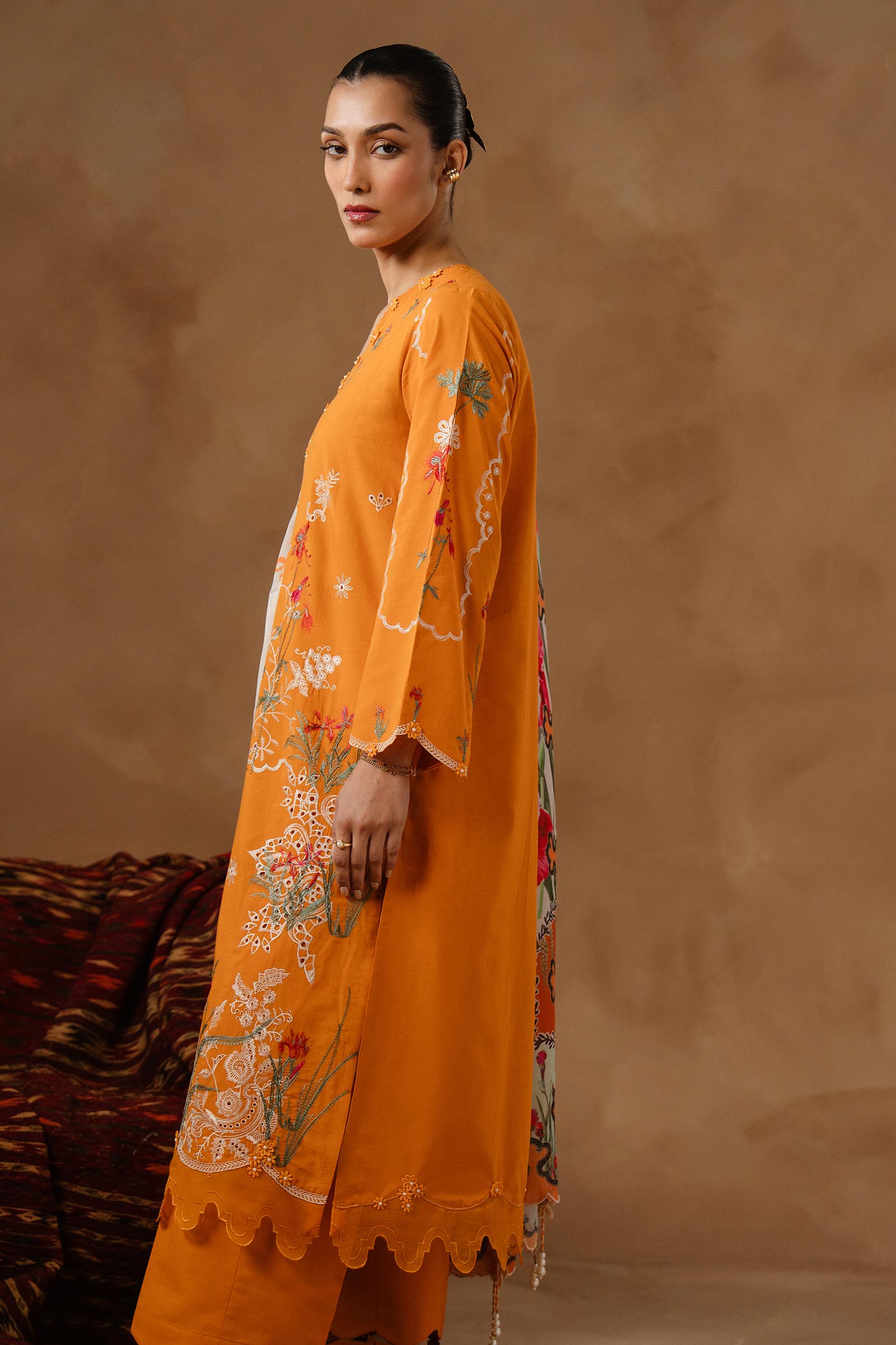 Unstitched Muzlin Lawn 3 Piece Suit