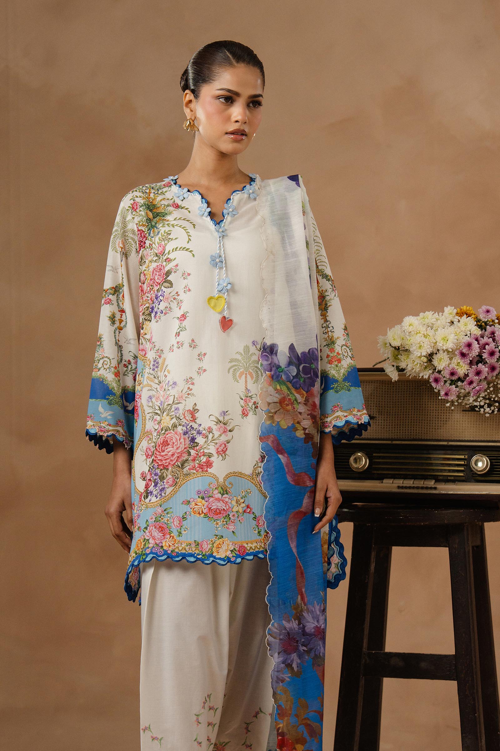 Unstitched Muzlin Lawn 3 Piece Suit