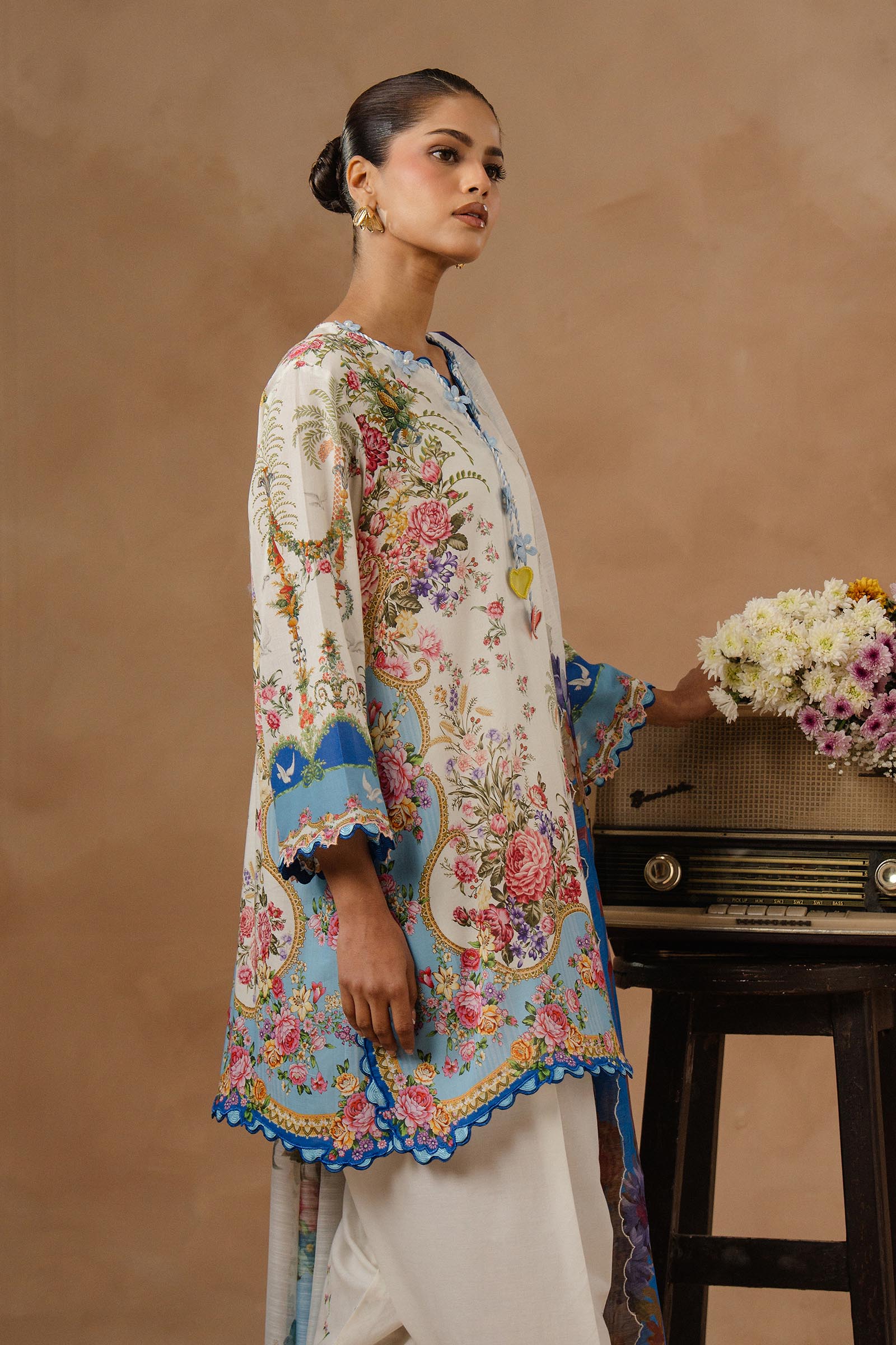 Unstitched Muzlin Lawn 3 Piece Suit