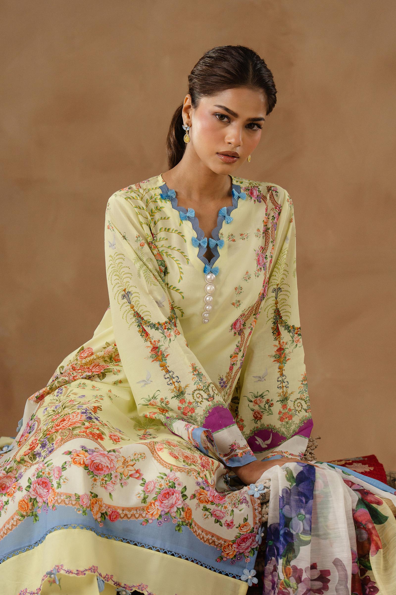 Unstitched Muzlin Lawn 3 Piece Suit