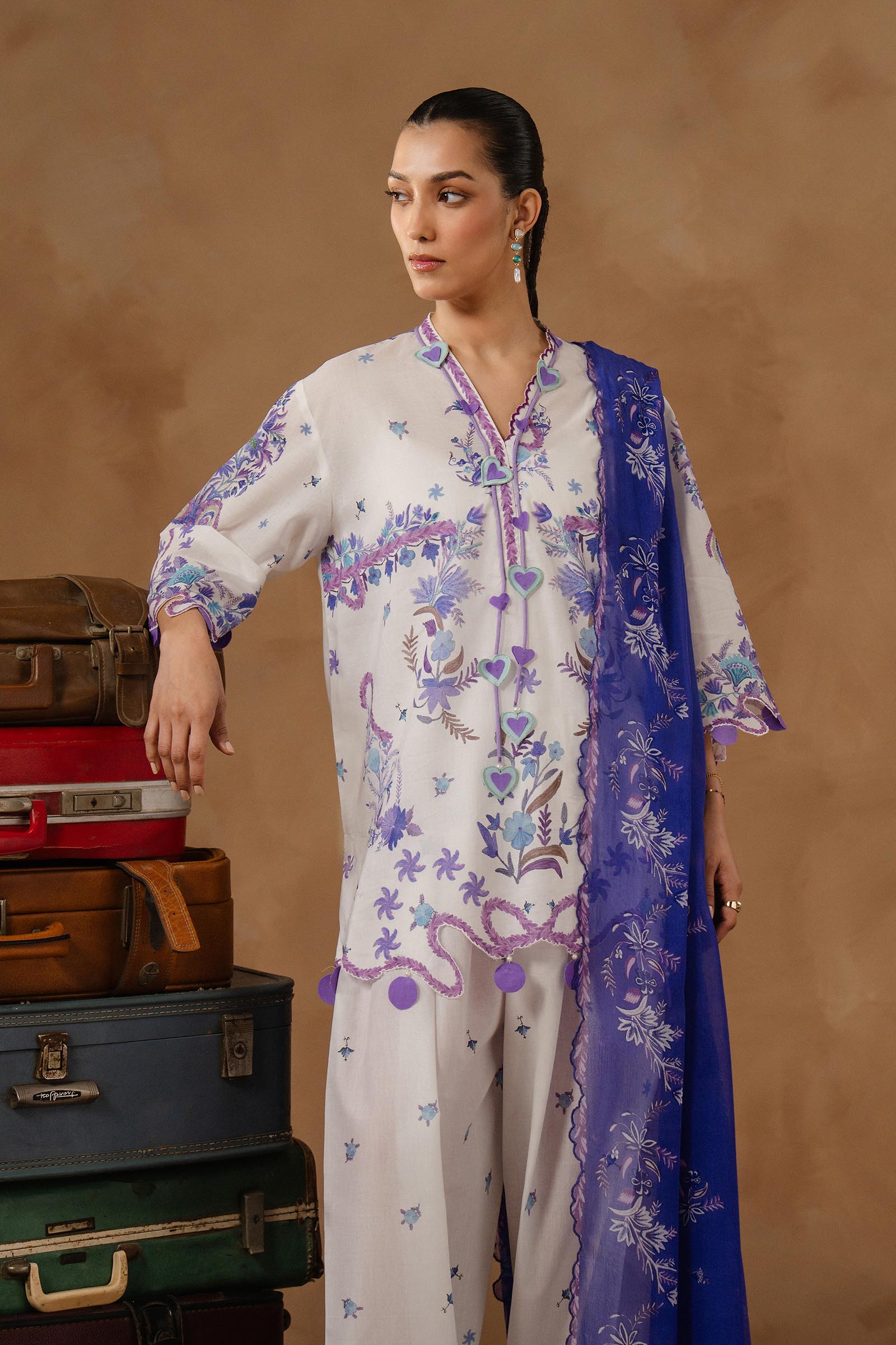 Unstitched Muzlin Lawn 3 Piece Suit