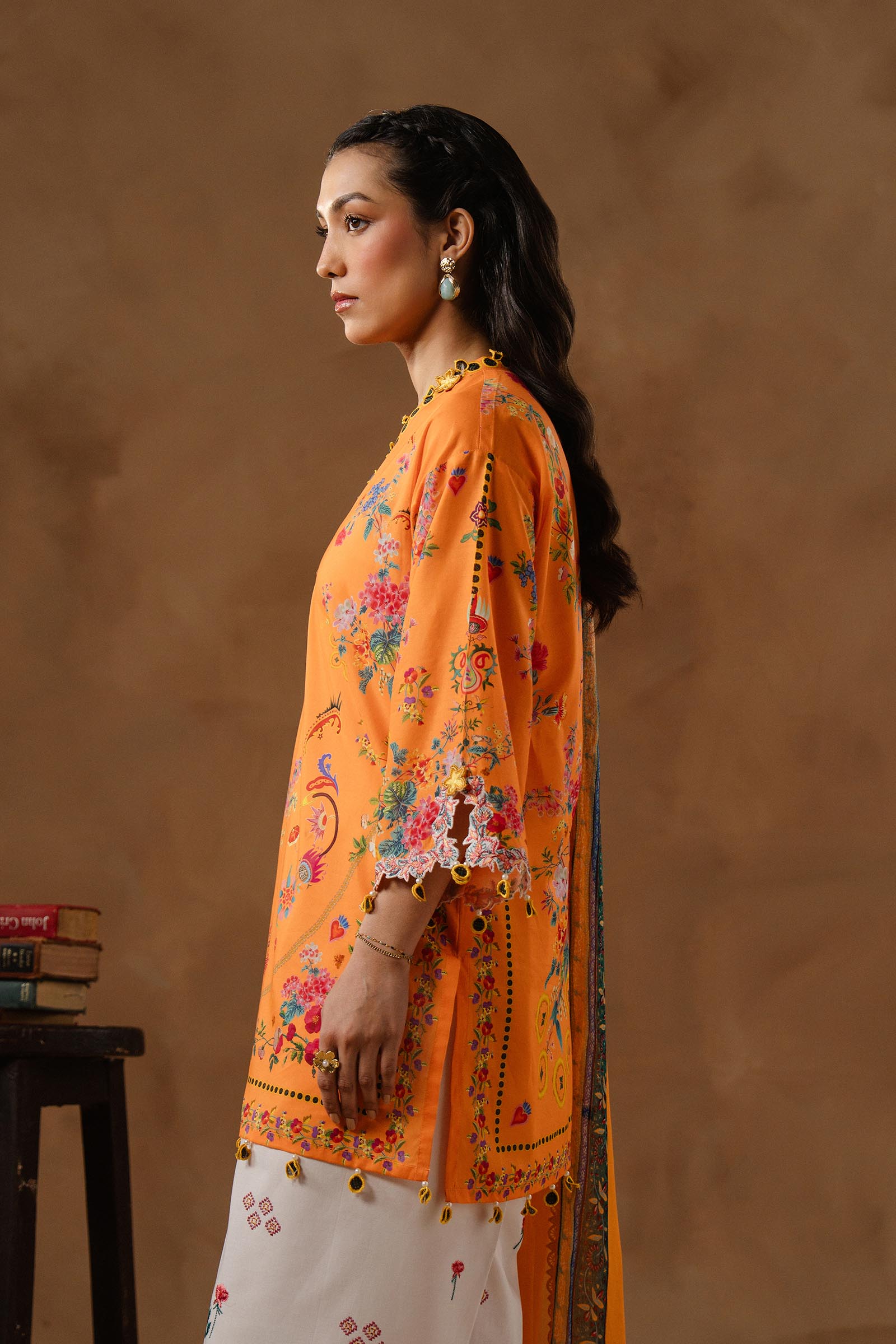 Unstitched Muzlin Lawn 3 Piece Suit