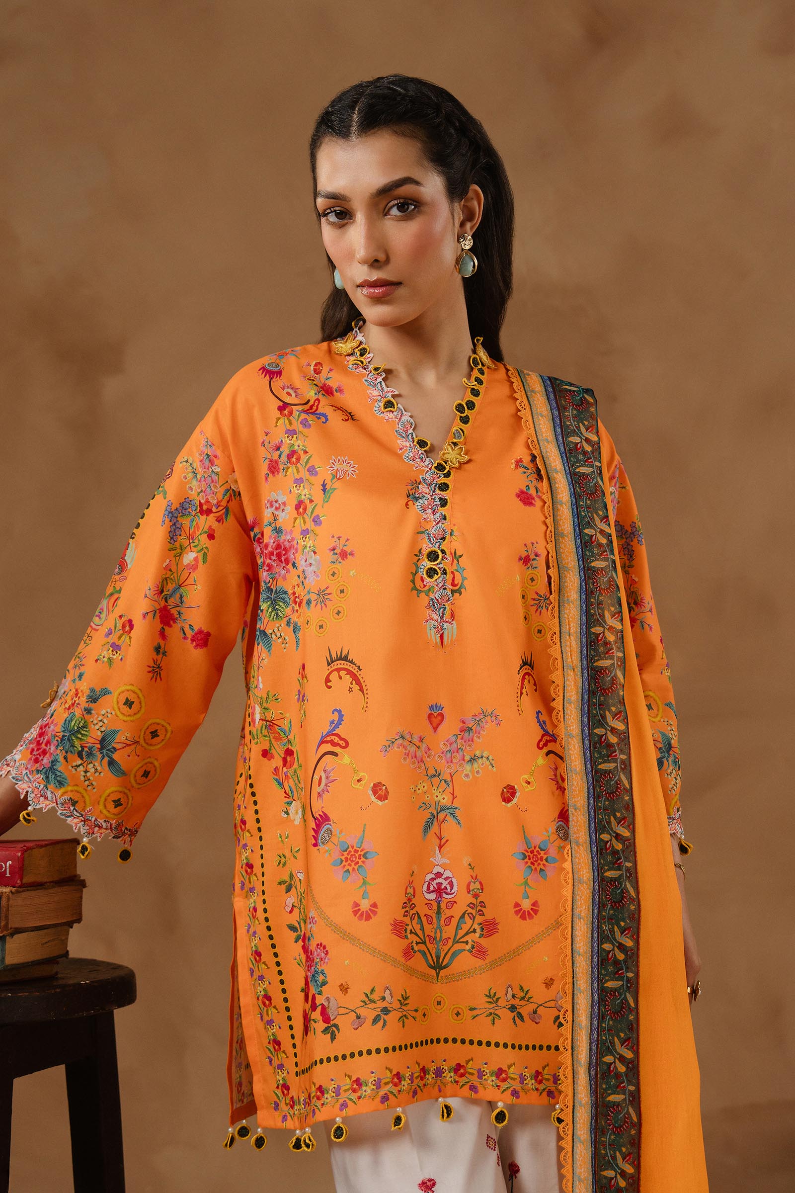 Unstitched Muzlin Lawn 3 Piece Suit