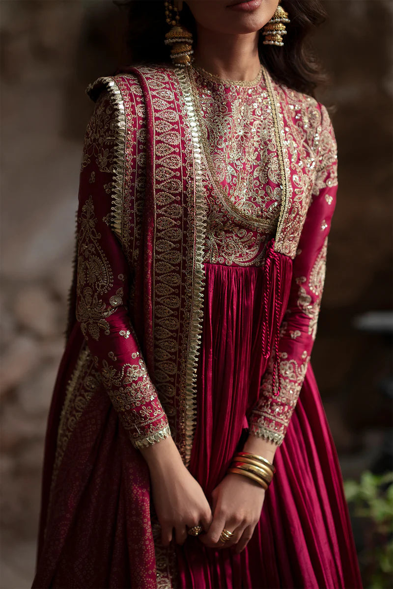 MAHNAZ