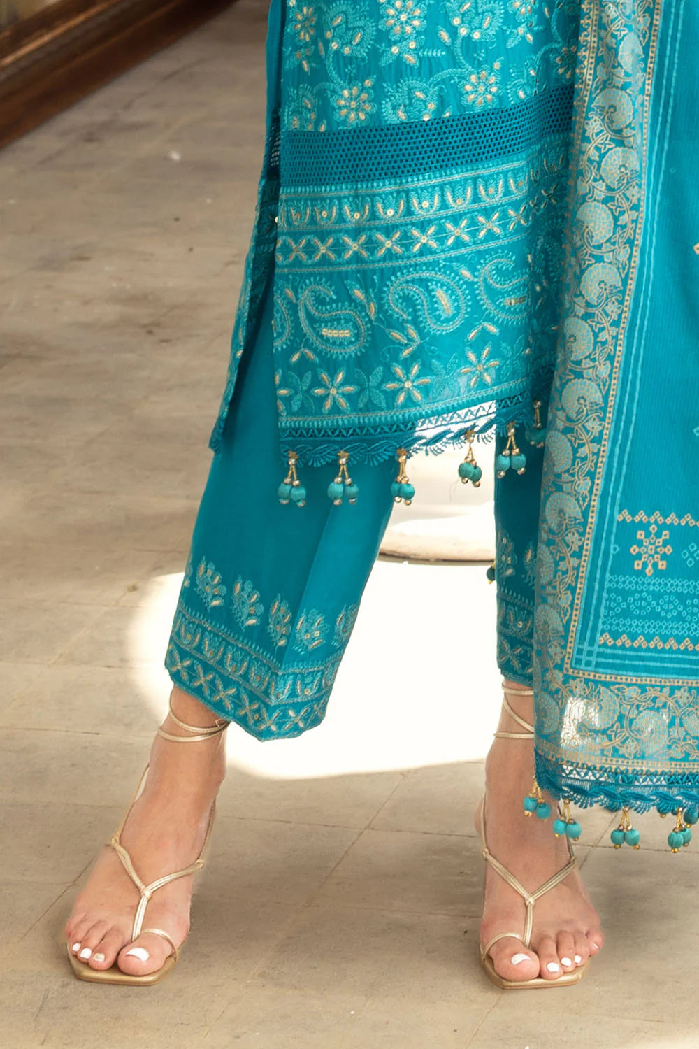 3 Piece Zari & Sequins Embroidered Lawn Suit With Gold & Lacquer Printed Dupatta DN-52042