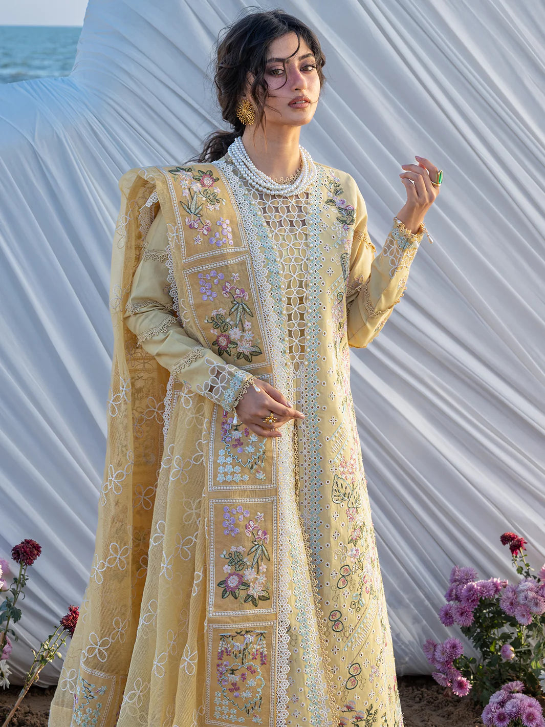 S-02 | Luxury Lawn
