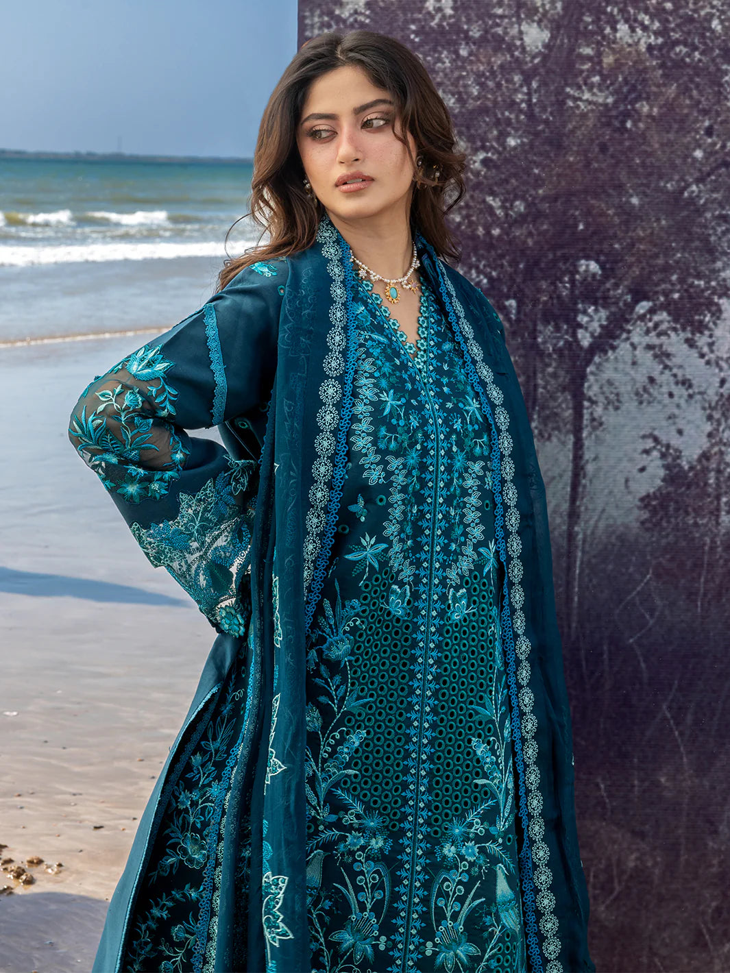 S-04 | Luxury Lawn
