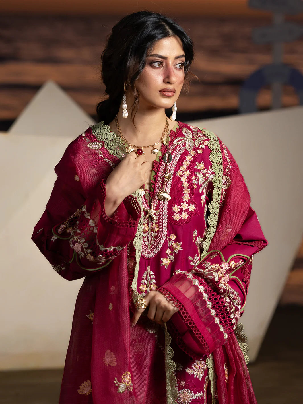 S-09 | Luxury Lawn