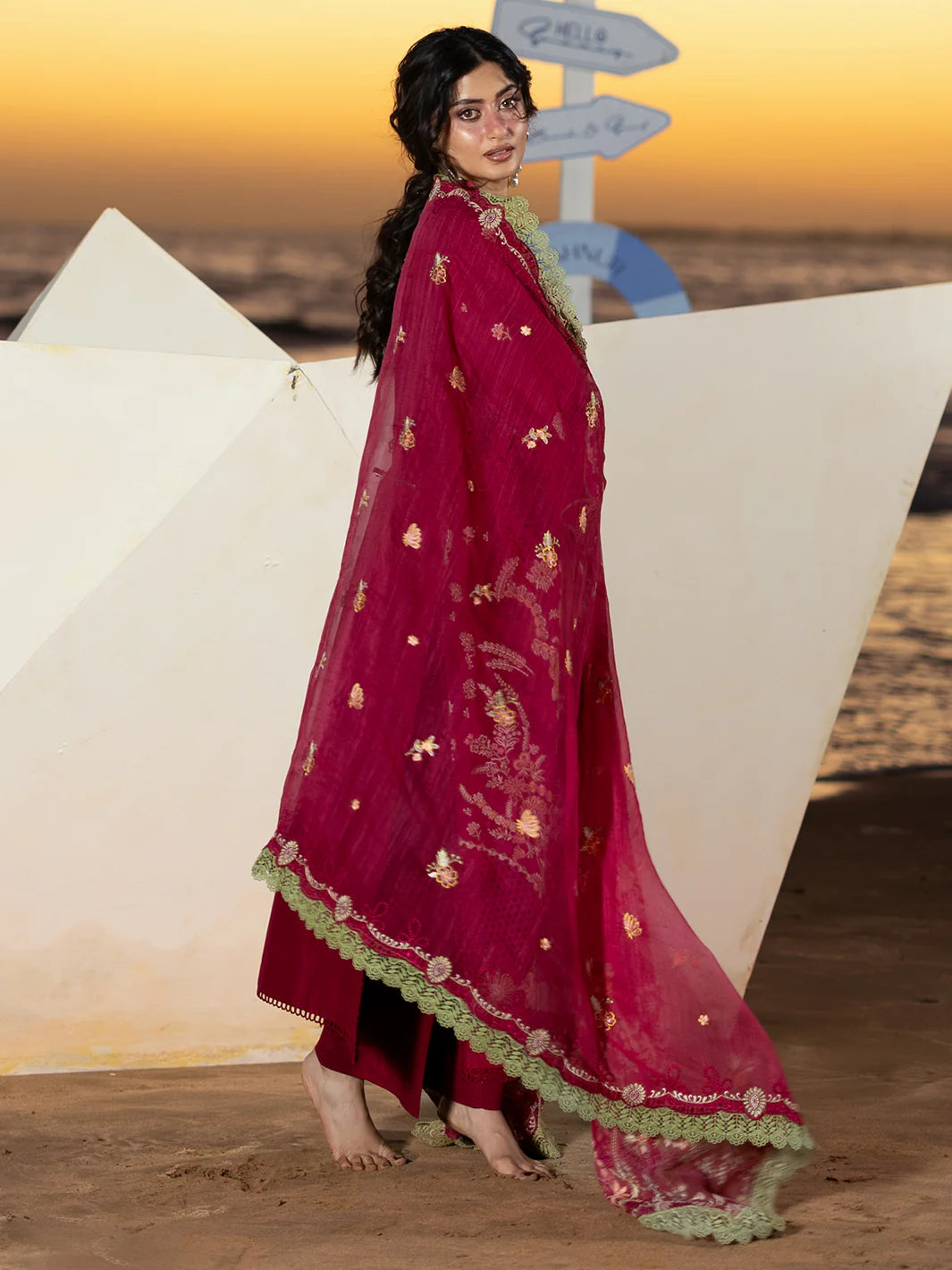 S-09 | Luxury Lawn