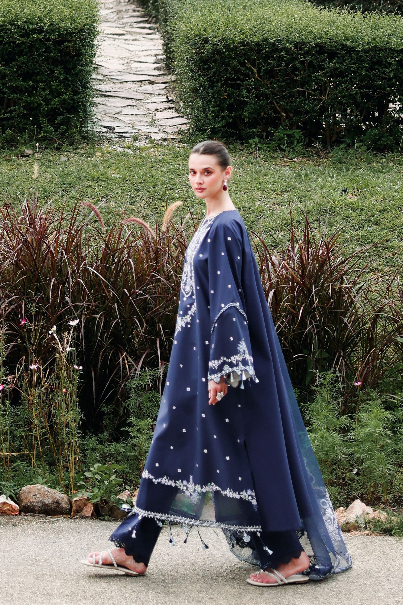 MIDNIGHT AURA-3PC EMBROIDERED LAWN SUIT