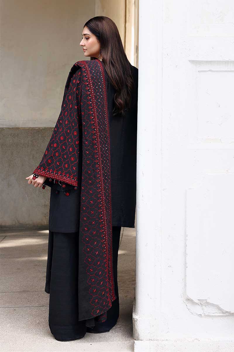 GARNET GRACE-3PC KHADDAR EMBROIDERED SUIT