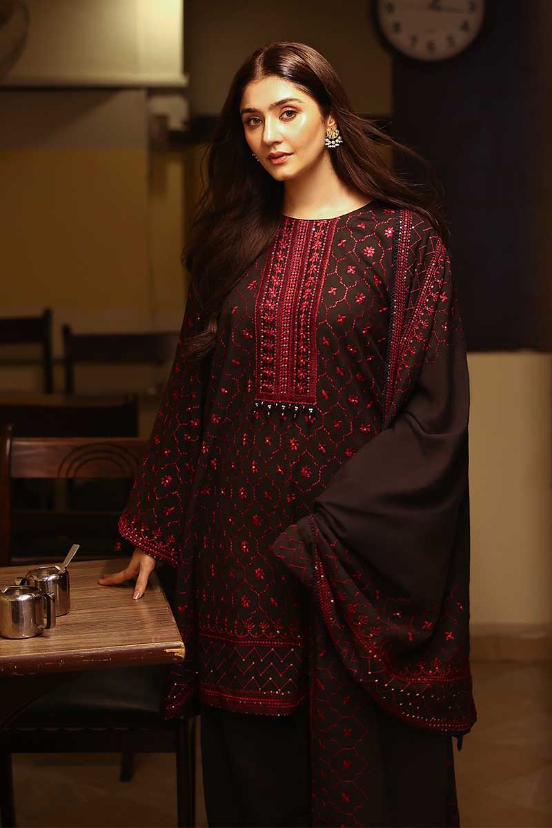 GARNET GRACE-3PC KHADDAR EMBROIDERED SUIT