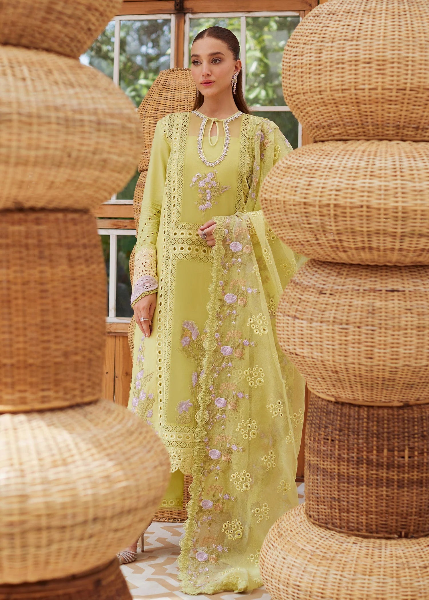 Saira Shakira - A Handmade Story