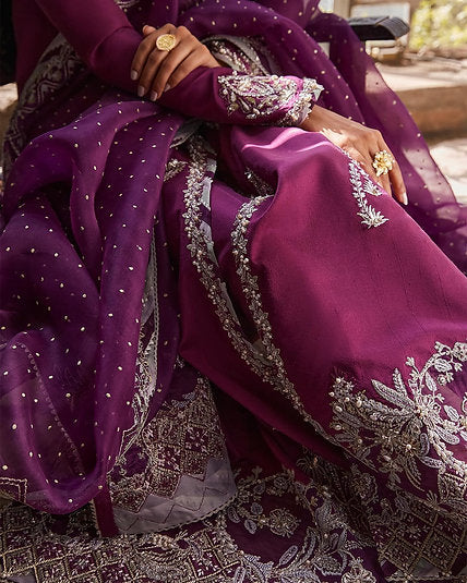 AAILA - Small available immediate delivery