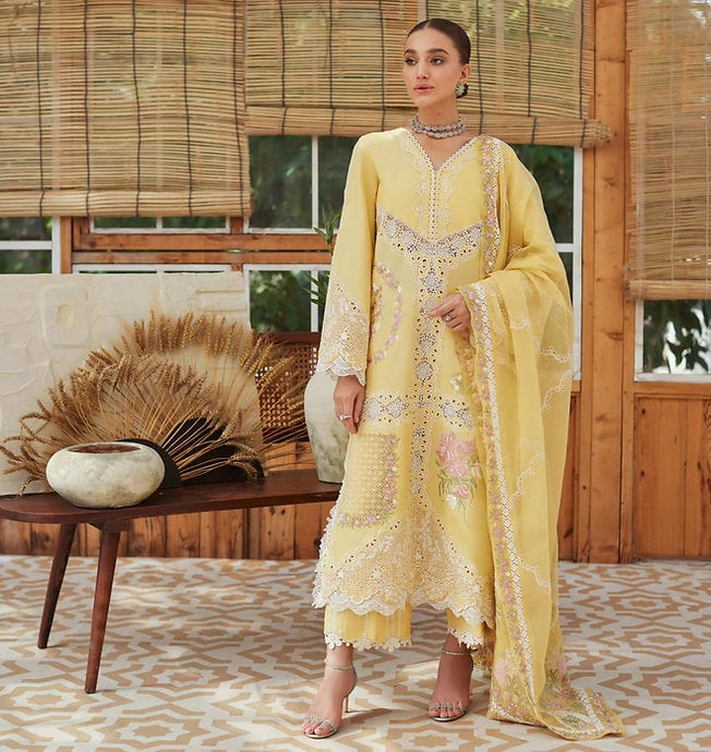 Saira Shakira - Under the Tuscan Sun