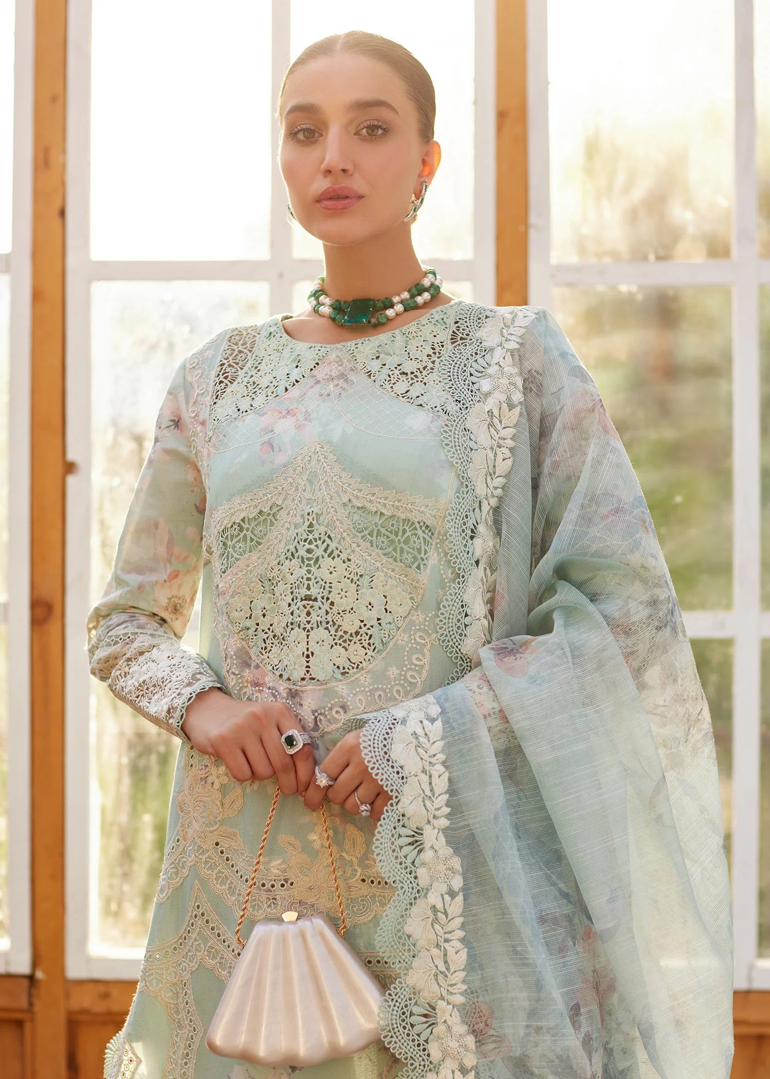 Saira Shakira - Dream in Print