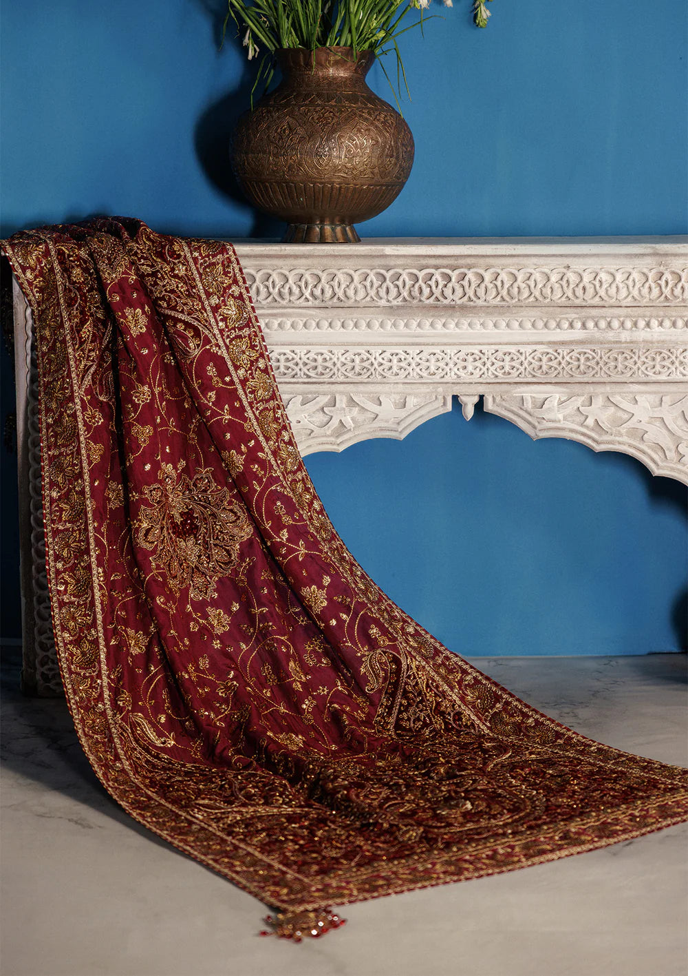 UDAIPUR - MAROON VELVET SHAWL