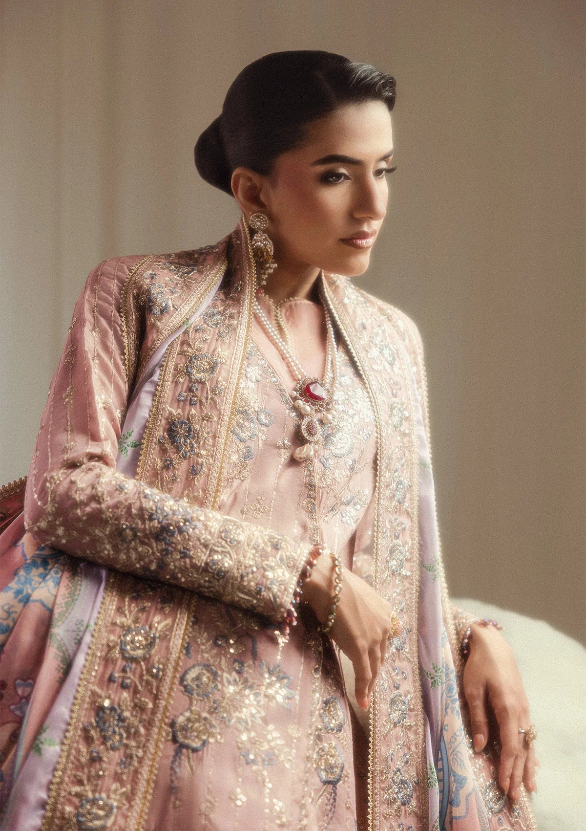 AIK SHAAM - LOOK C2603