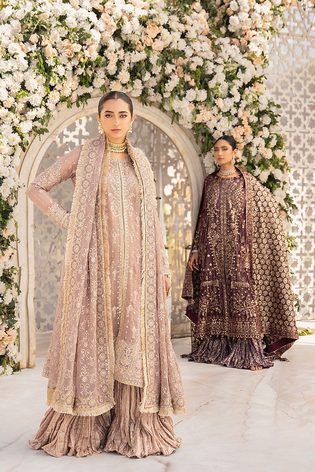 UNSTITCHED '24 VOL. 1 - LOOK 02