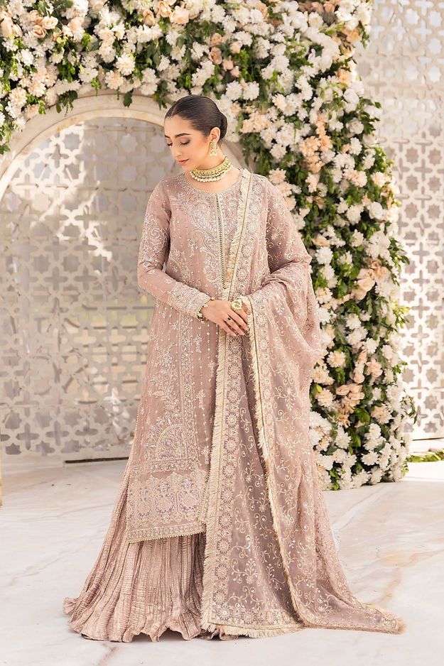 UNSTITCHED '24 VOL. 1 - LOOK 02