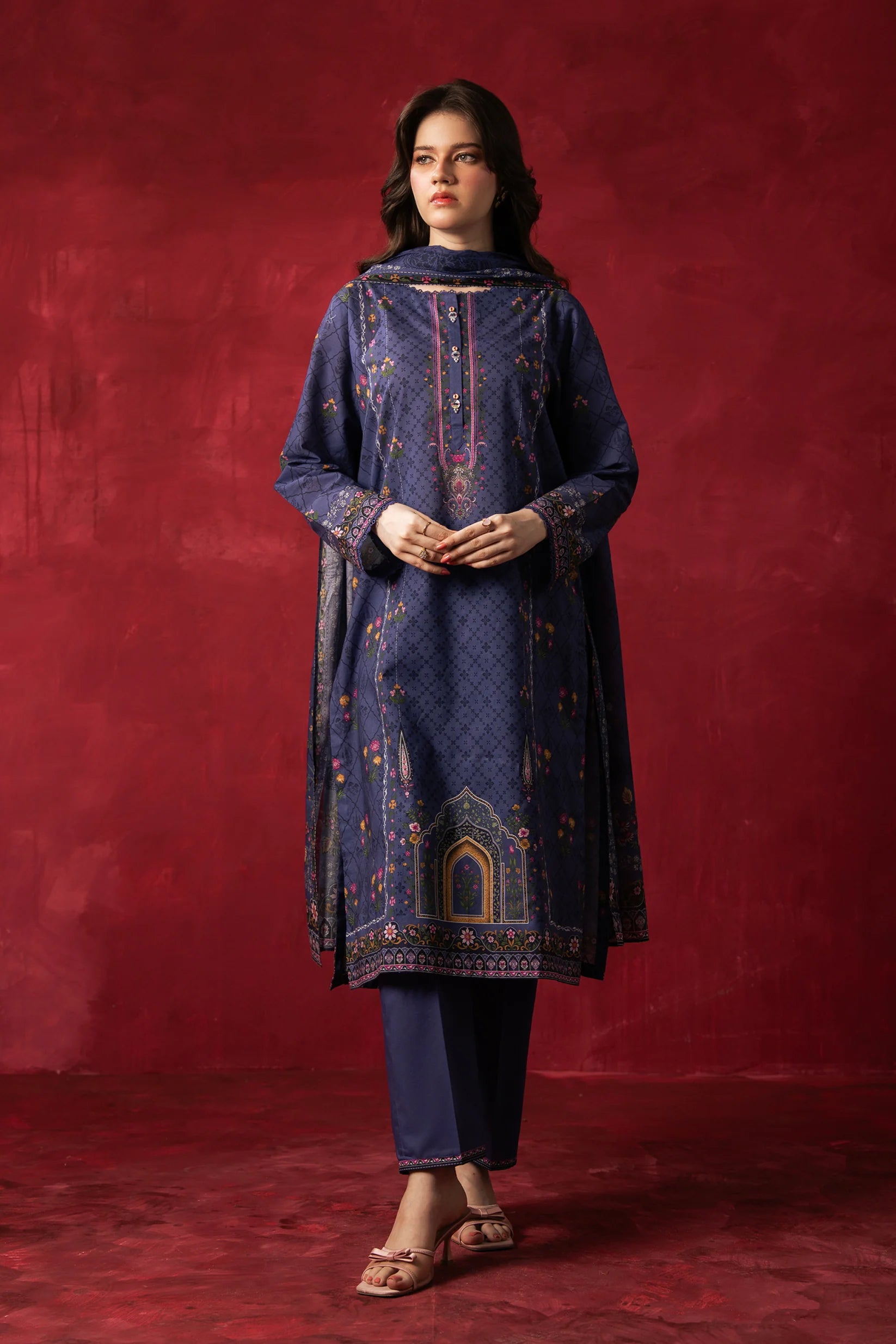 PRINTED LAWN UNSTITCHED 3 PIECE SUIT