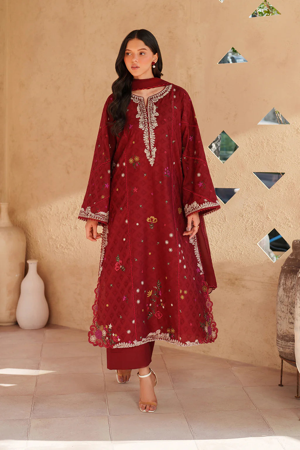 EL-02 EMBROIDERED LAWN