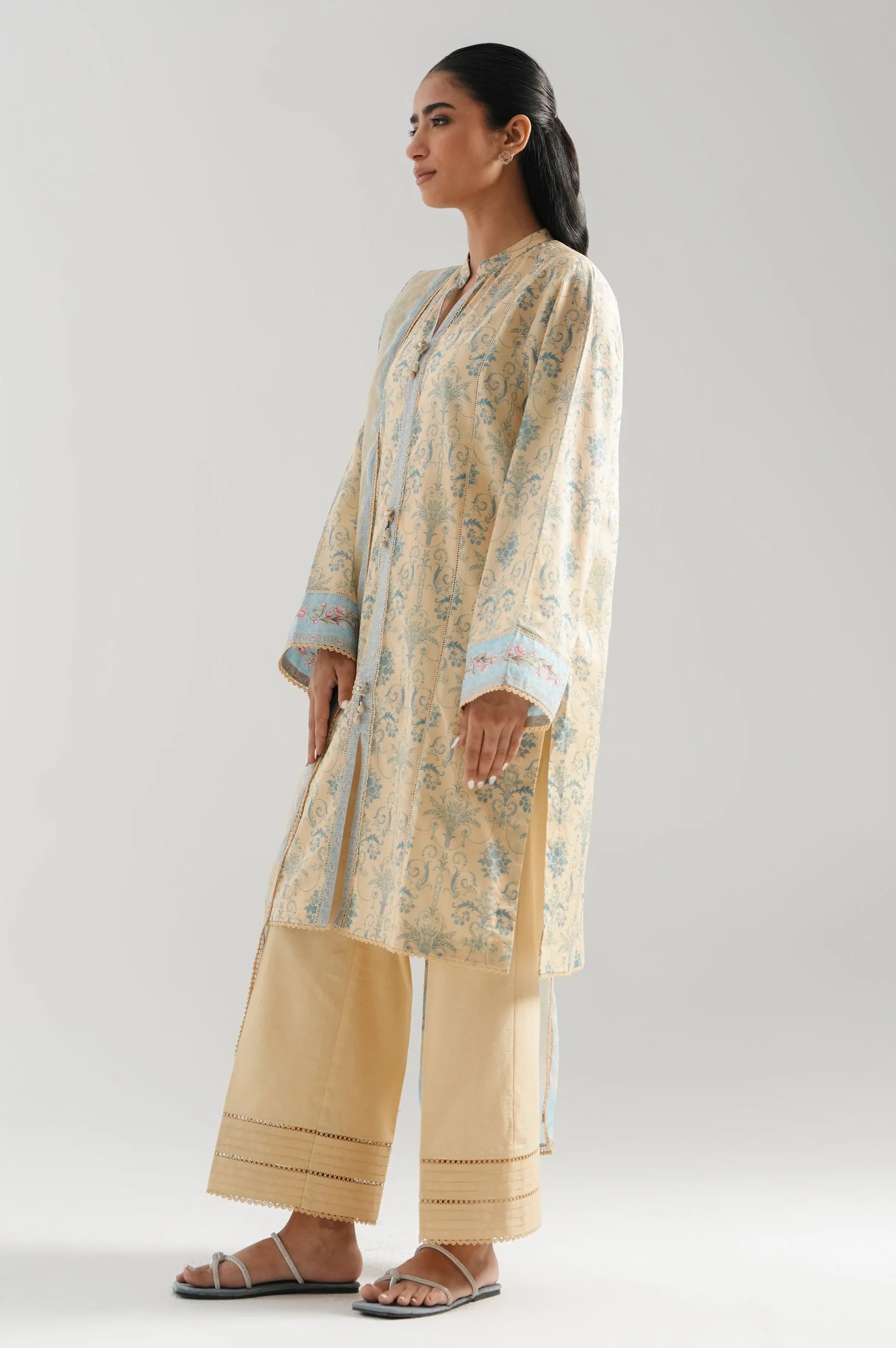 UNSTITCHED LAWN PRINTED 3 PIECE SUIT