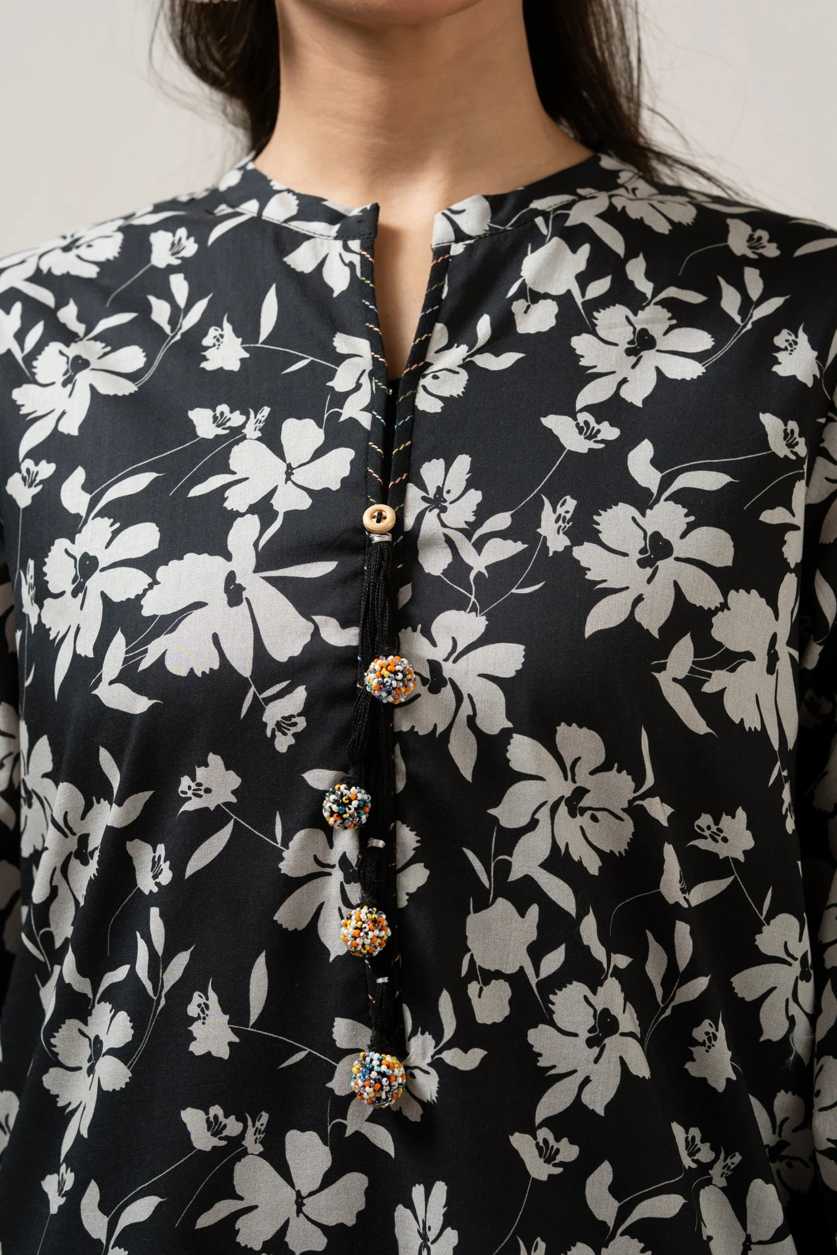 PRINTED LAWN UNSTITCHED 3 PIECE SUIT
