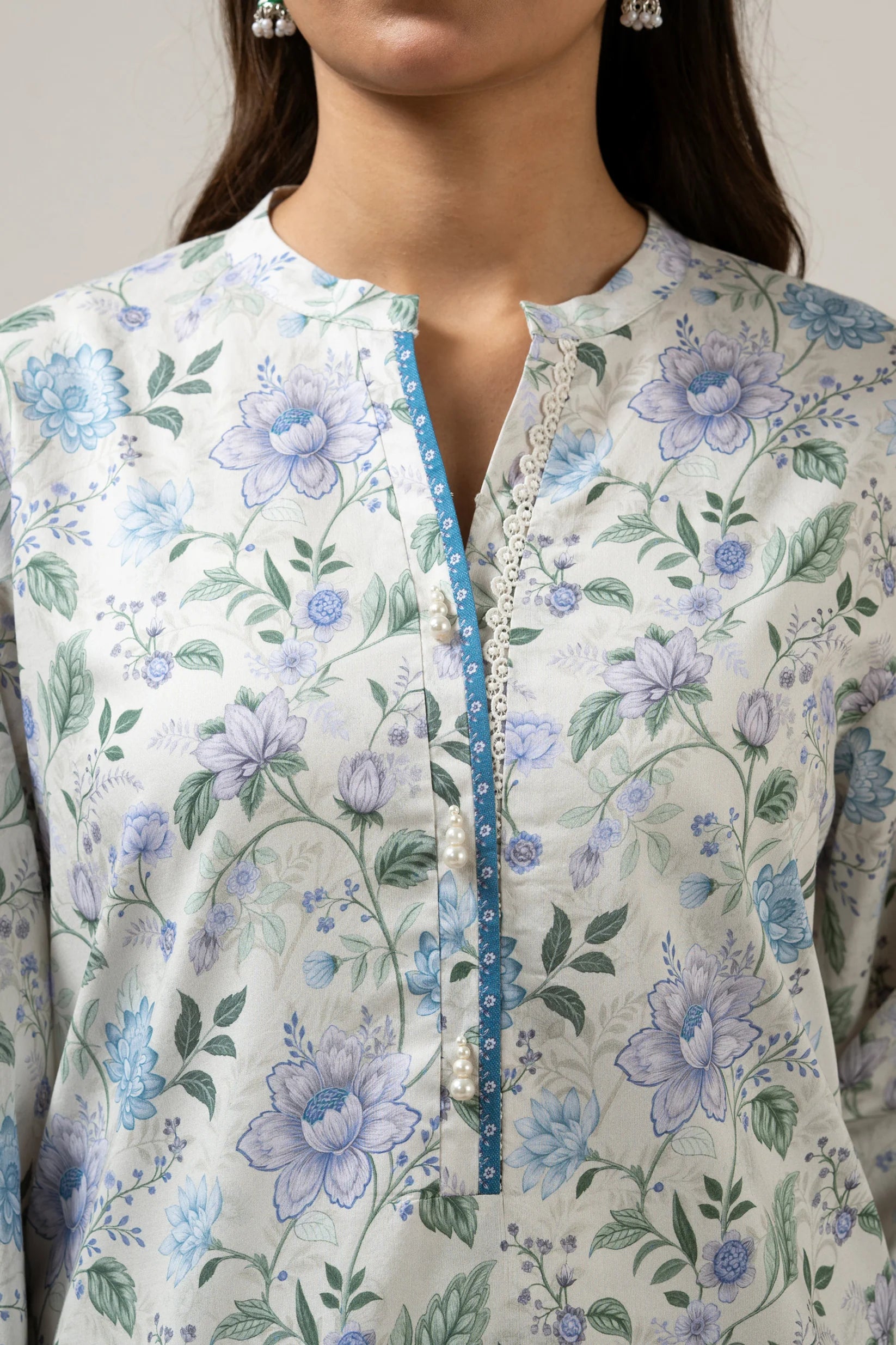 PRINTED LAWN UNSTITCHED 3 PIECE SUIT