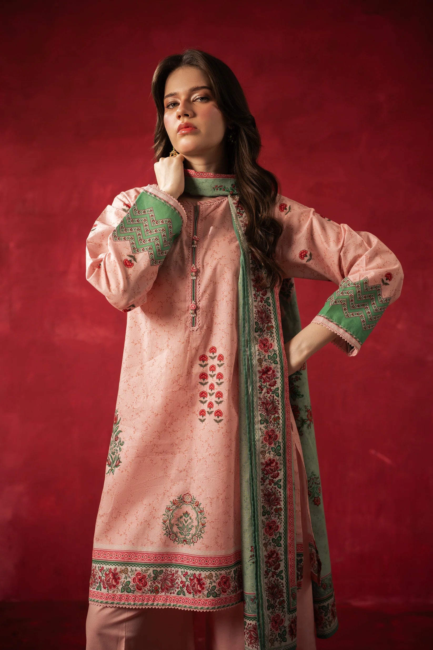 PRINTED LAWN UNSTITCHED 3 PIECE SUIT