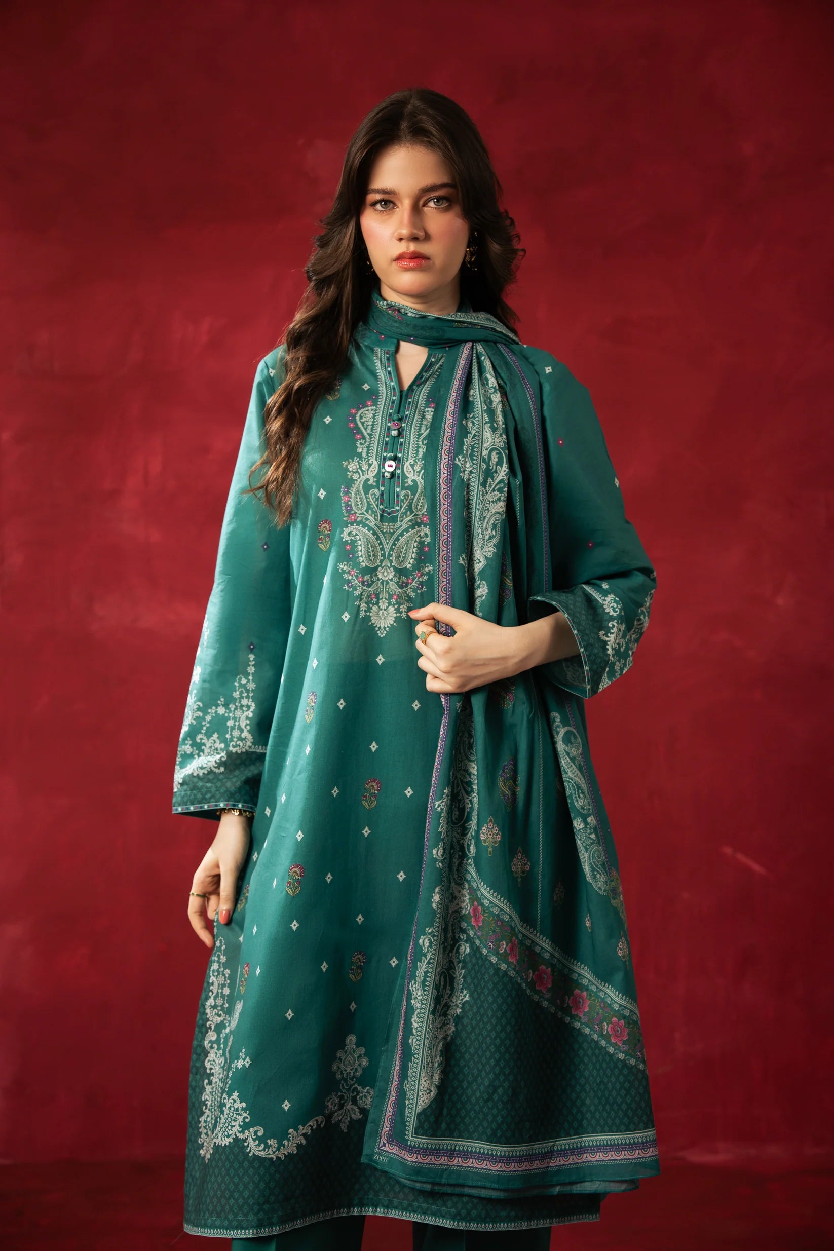 PRINTED LAWN UNSTITCHED 3 PIECE SUIT